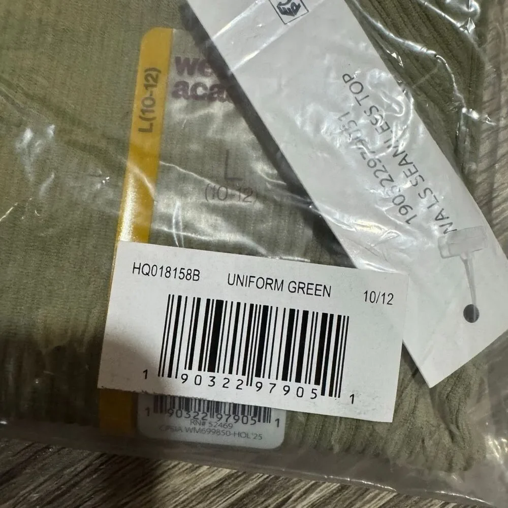 New Weekend Academy Large (10-12) Olive Green Ribbed Long Sleeve Tee